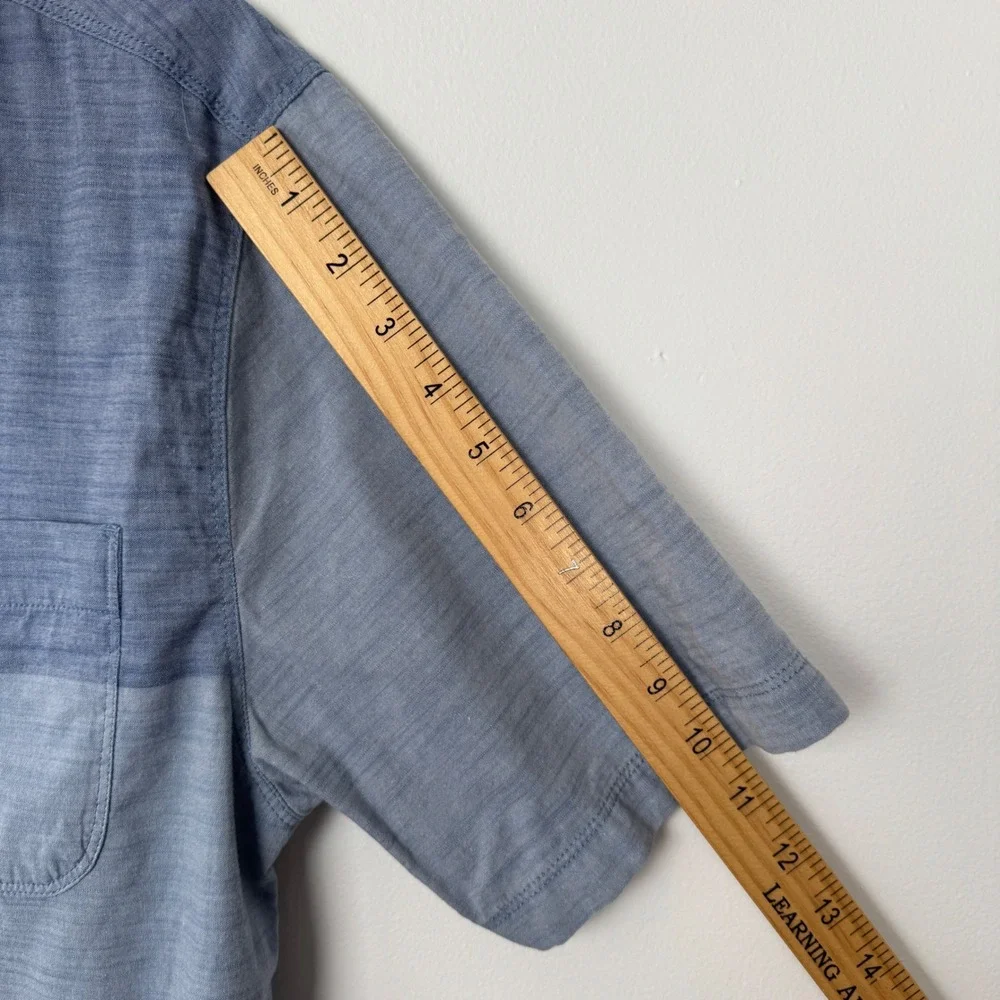 The North Face Mens Short Sleeve Button‎ Up Shirt Blue Chambray Size M